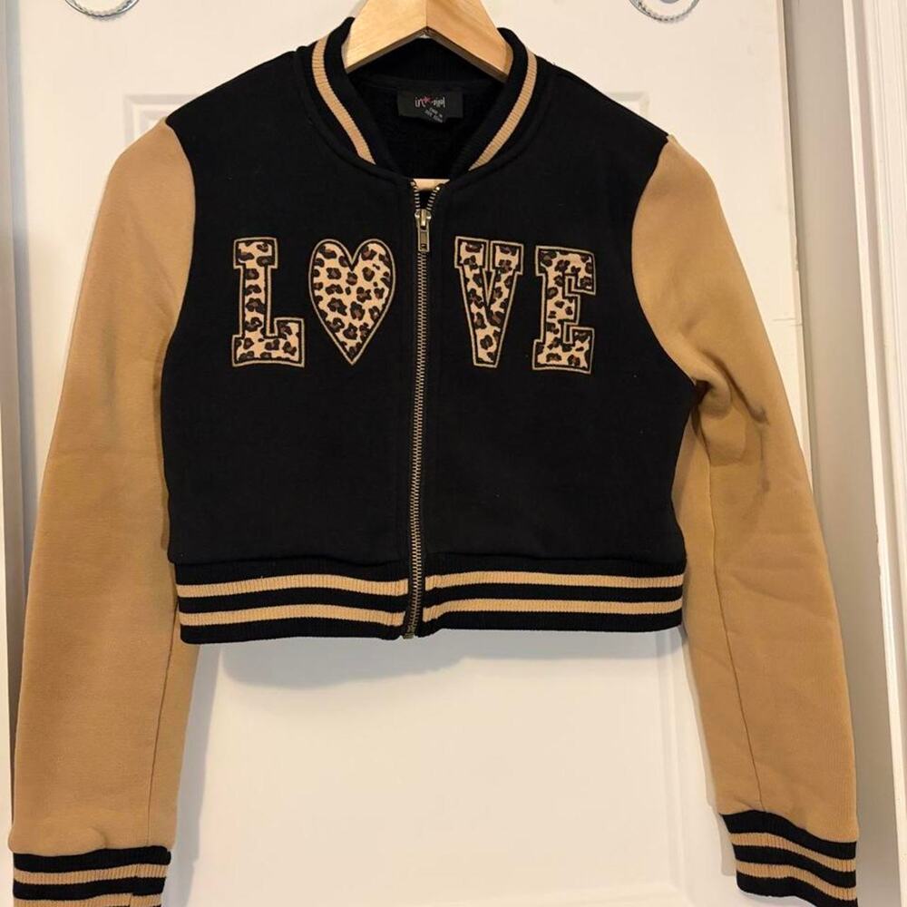 Ingirl leopard love cropped varsity